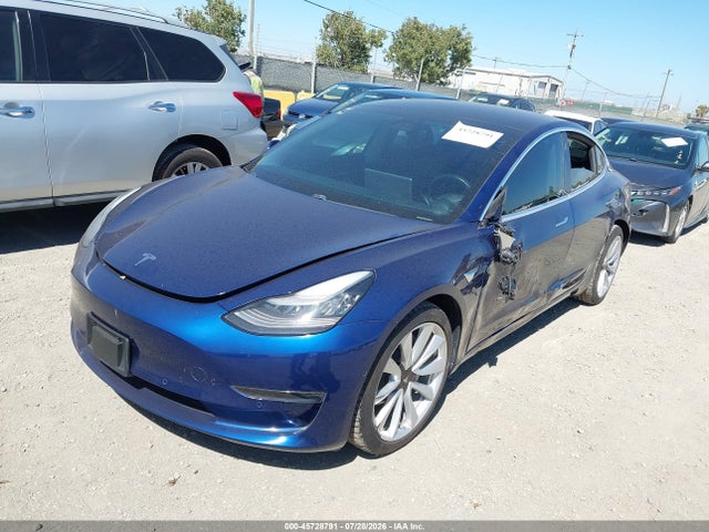 45728791 :رقم المزاد ، 5YJ3E1EB3KF365615 vin ، 2019 Tesla Model 3 Long Range/performance مزاد بيع