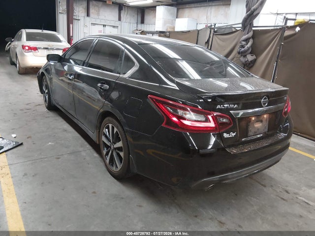 45728792 :رقم المزاد ، 1N4AL3AP8JC112253 vin ، 2018 Nissan Altima 2.5 Sr مزاد بيع