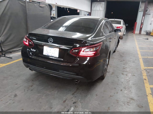 45728792 :رقم المزاد ، 1N4AL3AP8JC112253 vin ، 2018 Nissan Altima 2.5 Sr مزاد بيع