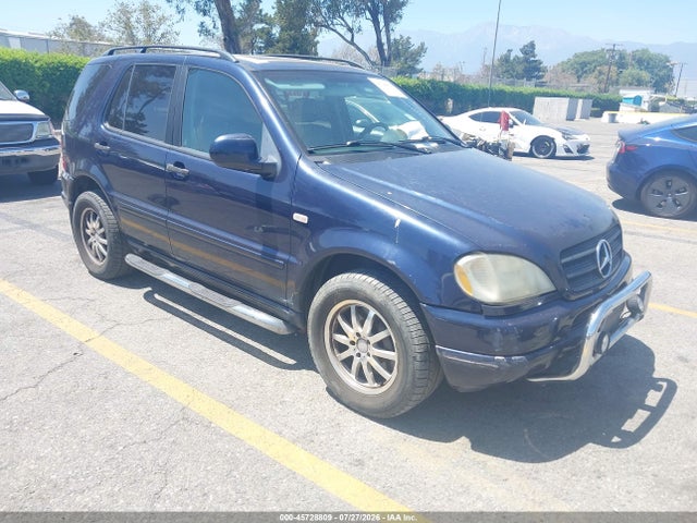 45728809 :رقم المزاد ، 4JGAB72E5YA202771 vin ، 2000 Mercedes-benz Ml 430 مزاد بيع