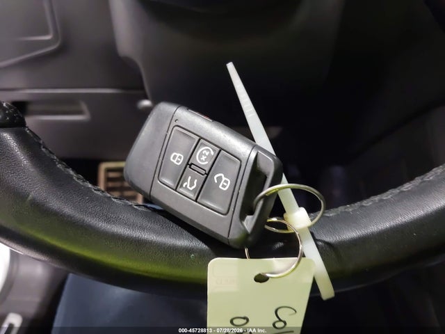 Продаж на аукціоні авто 2022 Volkswagen Tiguan 2.0t Se R-line Black, vin: 3VV8B7AX8NM174440, номер лоту: 45728813
