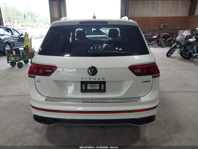 Продаж на аукціоні авто 2022 Volkswagen Tiguan 2.0t Se R-line Black, vin: 3VV8B7AX8NM174440, номер лоту: 45728813