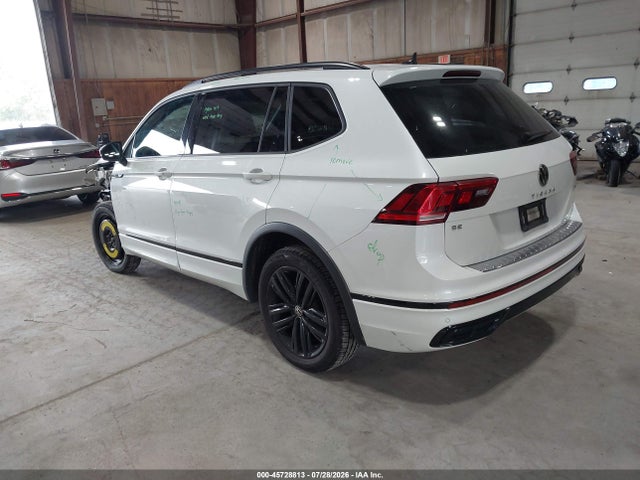 Продаж на аукціоні авто 2022 Volkswagen Tiguan 2.0t Se R-line Black, vin: 3VV8B7AX8NM174440, номер лоту: 45728813