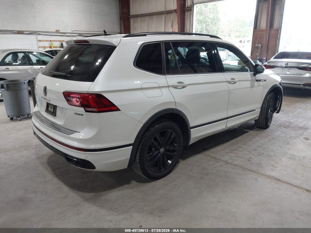 Продаж на аукціоні авто 2022 Volkswagen Tiguan 2.0t Se R-line Black, vin: 3VV8B7AX8NM174440, номер лоту: 45728813