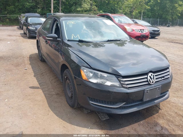 45728892 :رقم المزاد ، 1VWAT7A39FC033628 vin ، 2015 Volkswagen Passat 1.8t S مزاد بيع