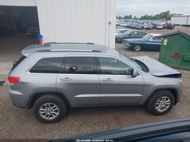 45728896 :رقم المزاد ، 1C4RJFAG4JC151975 vin ، 2018 Jeep Grand Cherokee Laredo E 4x4 مزاد بيع