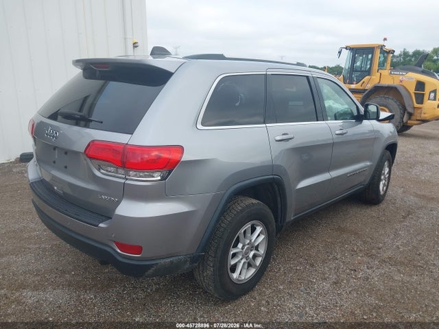45728896 :رقم المزاد ، 1C4RJFAG4JC151975 vin ، 2018 Jeep Grand Cherokee Laredo E 4x4 مزاد بيع
