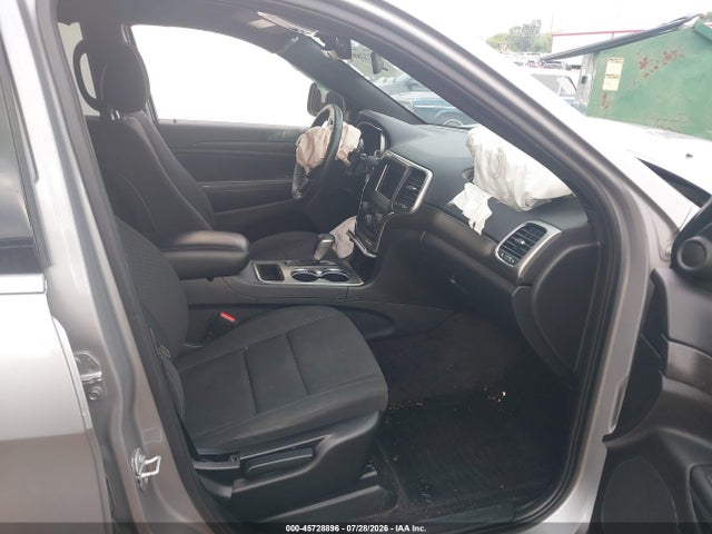 45728896 :رقم المزاد ، 1C4RJFAG4JC151975 vin ، 2018 Jeep Grand Cherokee Laredo E 4x4 مزاد بيع