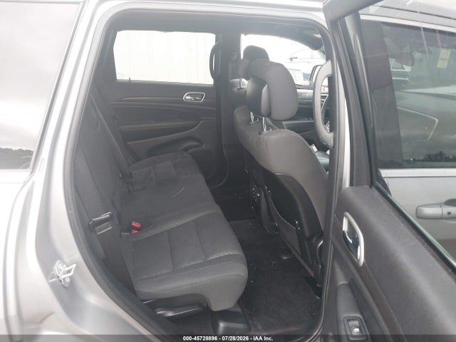 45728896 :رقم المزاد ، 1C4RJFAG4JC151975 vin ، 2018 Jeep Grand Cherokee Laredo E 4x4 مزاد بيع