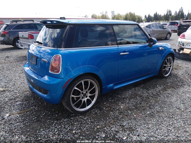 2007 Mini Cooper S მანქანა იყიდება აუქციონზე, vin: WMWMF73507TL84870, აუქციონის ნომერი: 45728920