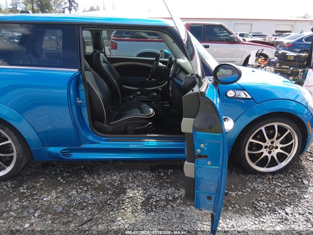 2007 Mini Cooper S მანქანა იყიდება აუქციონზე, vin: WMWMF73507TL84870, აუქციონის ნომერი: 45728920