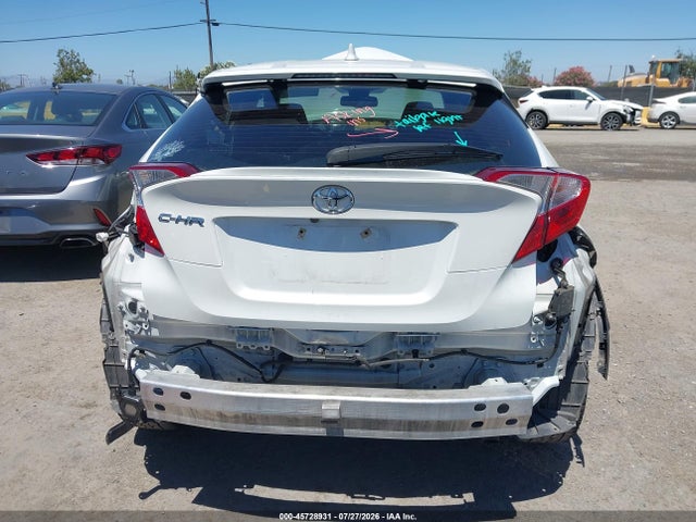 NMTKHMBX5JR036203 Toyota C-hr Xle Premium