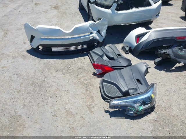 NMTKHMBX5JR036203 Toyota C-hr Xle Premium