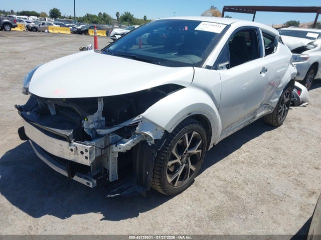 NMTKHMBX5JR036203 Toyota C-hr Xle Premium