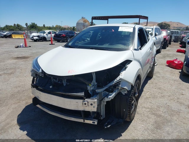 NMTKHMBX5JR036203 Toyota C-hr Xle Premium