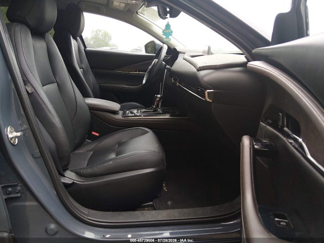 2021 Mazda Cx-30 Premium მანქანა იყიდება აუქციონზე, vin: 3MVDMBDL7MM301100, აუქციონის ნომერი: 45729006
