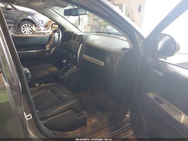 45729013 :رقم المزاد ، 1C4NJDAB0GD579228 vin ، 2016 Jeep Compass Sport/north مزاد بيع