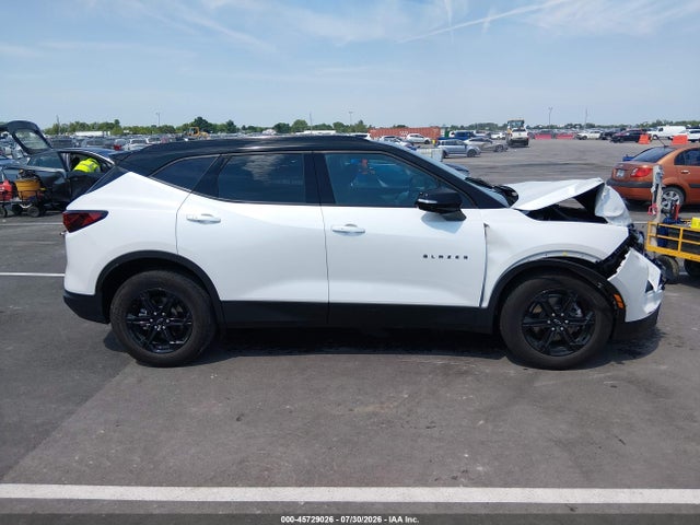 Продаж на аукціоні авто 2024 Chevrolet Blazer Fwd 3lt, vin: 3GNKBDRSXRS202968, номер лоту: 45729026