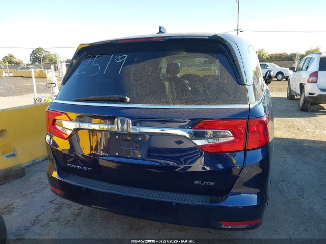 Honda Odyssey Elite 2018 5FNRL6H96JB002519 Image 17