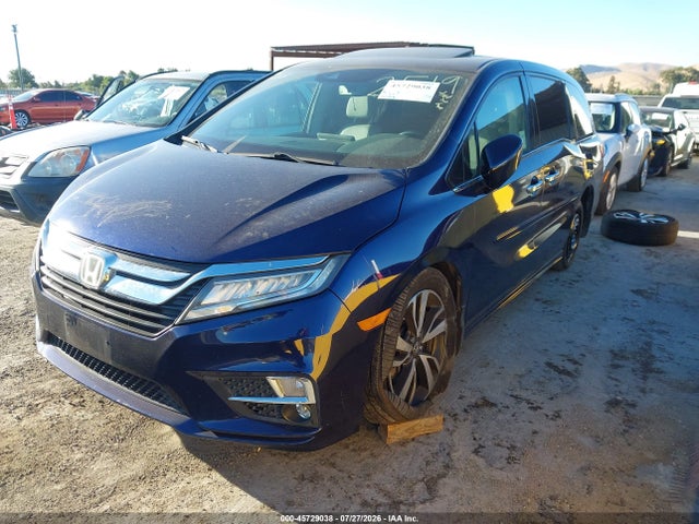 Honda Odyssey Elite 2018 5FNRL6H96JB002519 Image 2