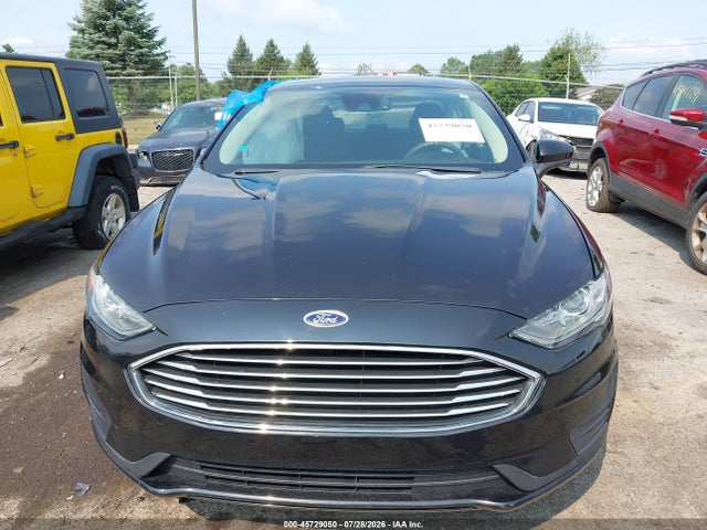Продажа на аукционе авто 2019 Ford Fusion Hybrid Se, vin: 3FA6P0LU3KR130948, номер лота: 45729050