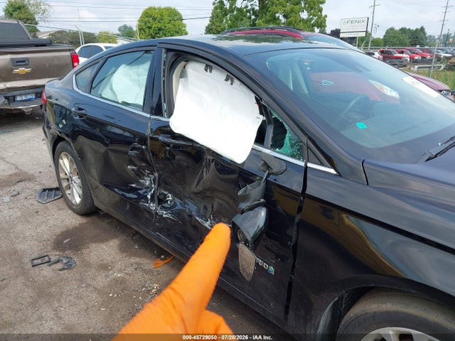 Продажа на аукционе авто 2019 Ford Fusion Hybrid Se, vin: 3FA6P0LU3KR130948, номер лота: 45729050