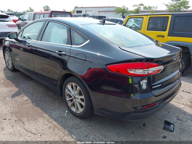 Продажа на аукционе авто 2019 Ford Fusion Hybrid Se, vin: 3FA6P0LU3KR130948, номер лота: 45729050