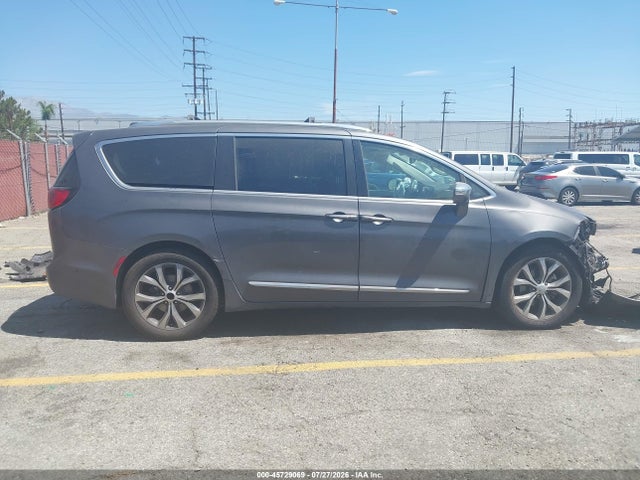 2C4RC1GGXHR668817 Chrysler Pacifica Limited