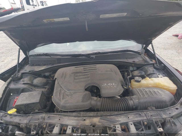 45729087 :رقم المزاد ، 2C3CCAGG5GH244329 vin ، 2016 Chrysler 300 300s مزاد بيع