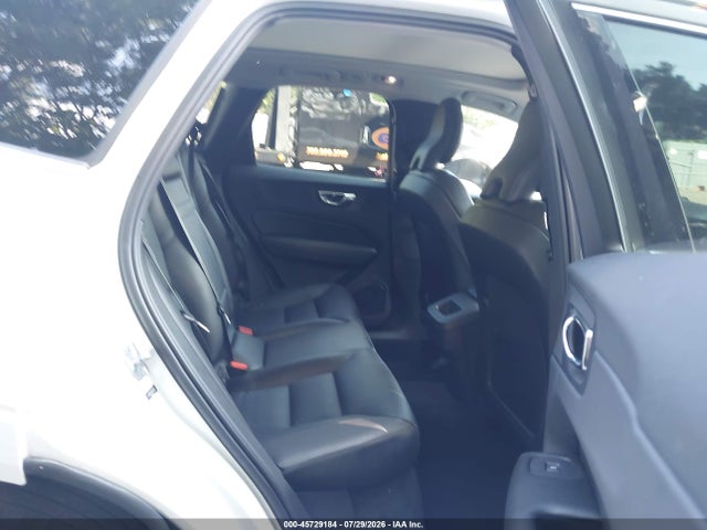 Продажа на аукционе авто 2019 Volvo Xc60 T5 Momentum, vin: LYV102RK1KB325900, номер лота: 45729184