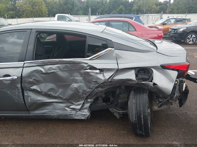 45729234 :رقم المزاد ، 1N4BL4DV1NN340450 vin ، 2022 Nissan Altima Sv Fwd مزاد بيع