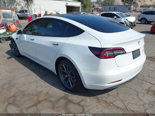Tesla Model 3 Long Range Dual Motor All-wheel Drive 2021 5YJ3E1EB4MF869609 Image 3