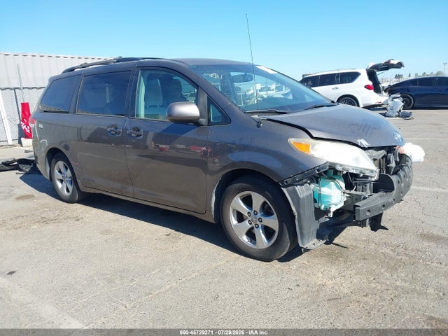 5TDKK3DC2ES446602 Toyota Sienna Le V6 8 Passenger