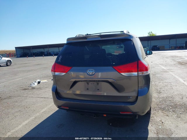 5TDKK3DC2ES446602 Toyota Sienna Le V6 8 Passenger