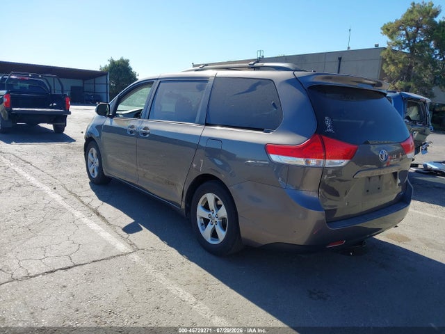 5TDKK3DC2ES446602 Toyota Sienna Le V6 8 Passenger