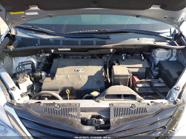 45729275 :رقم المزاد ، 5TDJK3DC8ES089129 vin ، 2014 Toyota Sienna Le 7 Passenger مزاد بيع