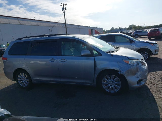 45729275 :رقم المزاد ، 5TDJK3DC8ES089129 vin ، 2014 Toyota Sienna Le 7 Passenger مزاد بيع