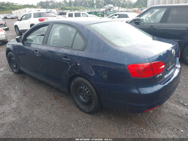 2013 Volkswagen Jetta 2.0l S მანქანა იყიდება აუქციონზე, vin: 3VW2K7AJXDM206770, აუქციონის ნომერი: 45729295