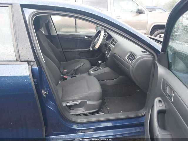 2013 Volkswagen Jetta 2.0l S მანქანა იყიდება აუქციონზე, vin: 3VW2K7AJXDM206770, აუქციონის ნომერი: 45729295