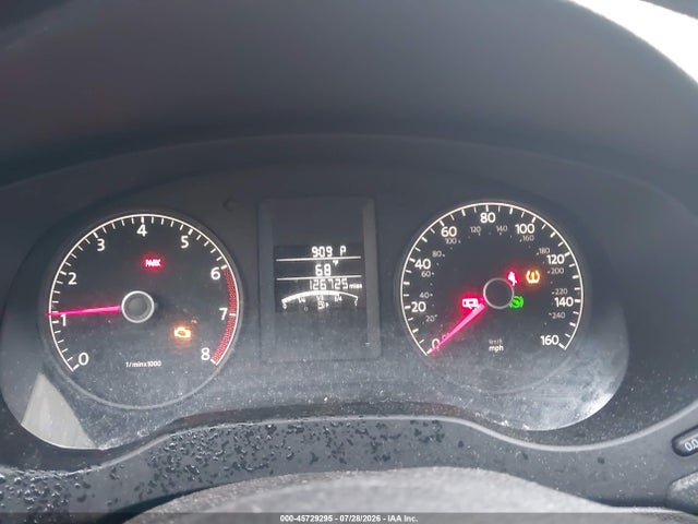 2013 Volkswagen Jetta 2.0l S მანქანა იყიდება აუქციონზე, vin: 3VW2K7AJXDM206770, აუქციონის ნომერი: 45729295