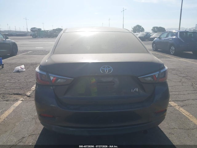 3MYDLBYV6JY317780 Toyota YARIS IA