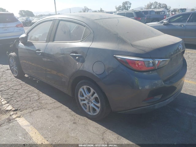 3MYDLBYV6JY317780 Toyota YARIS IA