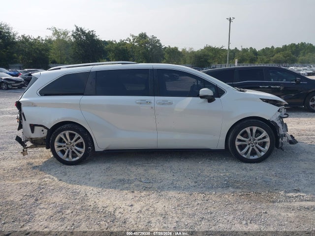 Toyota Sienna Platinum 2022 5TDERKEC4NS085598 Image 14