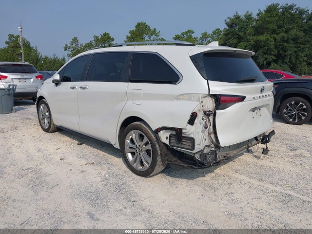 Toyota Sienna Platinum 2022 5TDERKEC4NS085598 Image 3