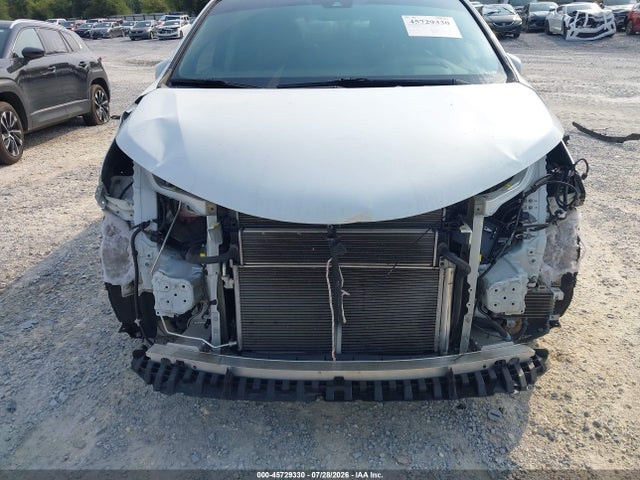 Toyota Sienna Platinum 2022 5TDERKEC4NS085598 Image 6