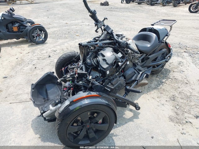 2BXRDDE25LV000218 Can-Am Spyder Roadster F3