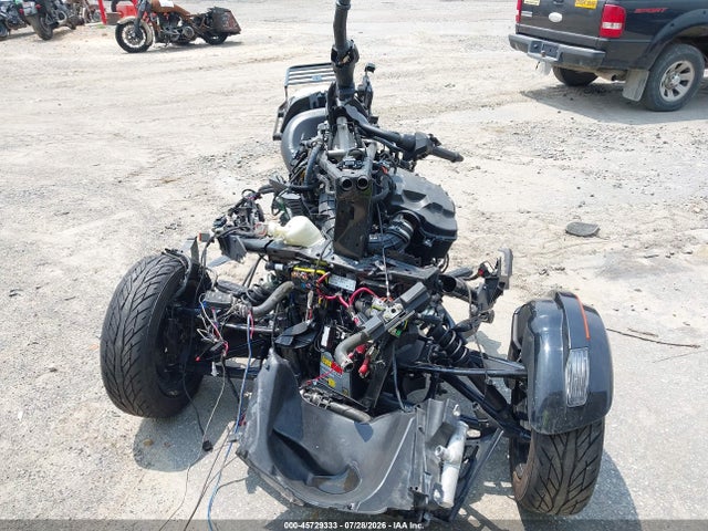 2BXRDDE25LV000218 Can-Am Spyder Roadster F3