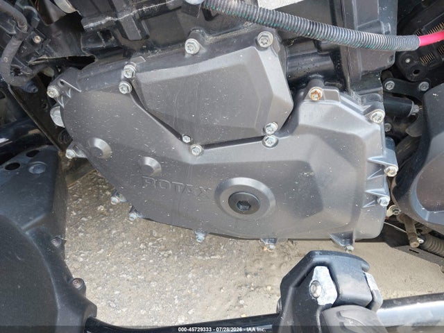 2BXRDDE25LV000218 Can-Am Spyder Roadster F3