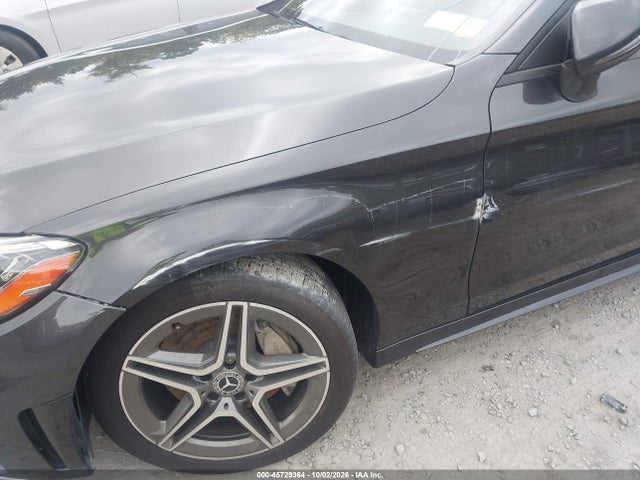 2019 Mercedes-benz C 300 4matic მანქანა იყიდება აუქციონზე, vin: WDDWJ8EB1KF780970, აუქციონის ნომერი: 45729364