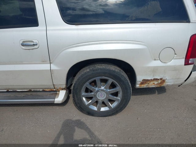 Продажа на аукционе авто 2006 Cadillac Escalade Esv Standard, vin: 3GYFK66N16G185734, номер лота: 45729390